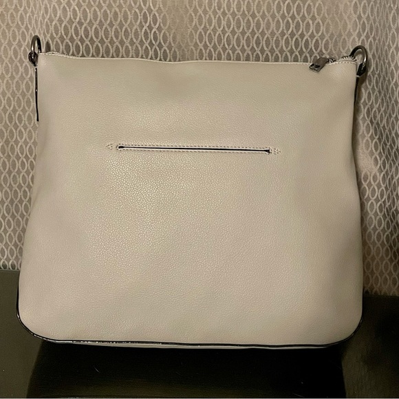 Victoria’s Secret Gray Hobo Shoulder Bag NWOT - Picture 2 of 8